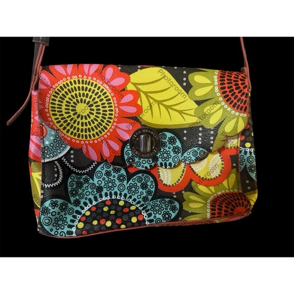 Vera Bradley Leather Women's 9" X 7" X 3" Floral Crossbody Bag Adjustable - Picture 1 of 7